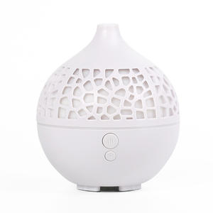 Mini Difusor de Aroma con Forma de Gota de Agua, Humidificador con Luz LED para Uso en el Hogar y Dormitorio - Product Image 4