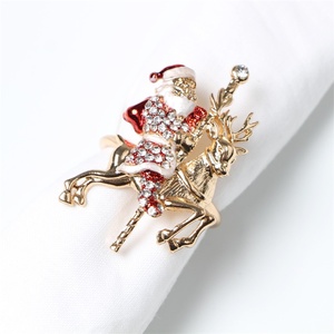 Elfe de noël métal aolly coquille florale coeur arbre or étoile feuilles rond de serviette feuille de mariage support en laiton pour restaurants de table - Product Image 2