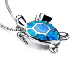 Europese En Amerikaanse Mode Opaal Schildpad Hanger Ketting Met Blauw Kristal Trendy Messing Sieraden Voor Vrouwen
