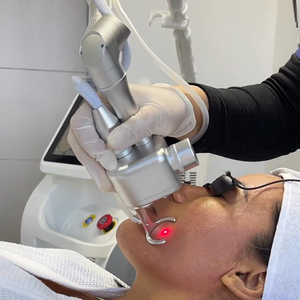 Nhà máy trực tiếp CE chứng nhận 10600nm da tái tạo bề mặt loại bỏ vết sẹo CO2 Laser fractional máy sắc tố loại bỏ vẻ đẹp Phương pháp điều trị - Product Image 3