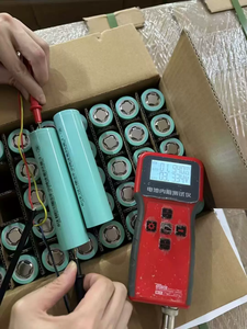 Batteria ricaricabile Lifepo4 A-grado <span class=keywords><strong>3</strong></span>.2V 15ah 2C ~ 3C JSK32140 CBAK32140 LY32140 per veicoli elettrici/batteria di energia - Product Image 3