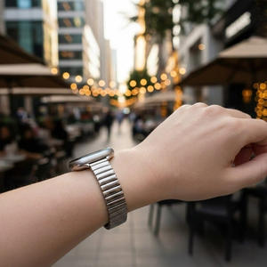 สายนาฬิกาสแตนเลสสตีลรุ่นใหม่สำหรับ <span class=keywords><strong>Apple</strong></span> <span class=keywords><strong>Watch</strong></span> แบบยืดหยุ่นสำหรับผู้ชายและผู้หญิง สำหรับ Iwatch S11 9 <span class=keywords><strong>8</strong></span> 7 สายสำหรับผู้ชาย - Product Image 5