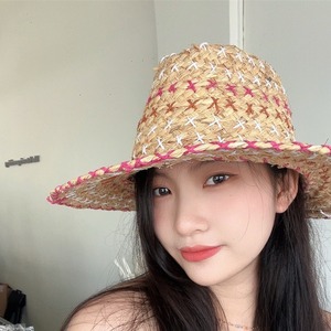 Sombrero de Rafia para Mujer, Estilo Hepburn, Protección Solar, Transpirable, de Ala Ancha, para Vacaciones en la Playa, en Rosa, Verde, Azul y Marrón - Product Image 1