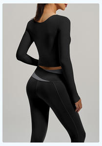 Tenue de yoga respirante à manches longues et blocs de couleur, coupe ample, pour Pilates, entraînement, course et fitness, avec logo frontal - Product Image 2