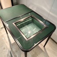 Comptoir de consultation de luxe pour bijouterie, design élégant pour l'aménagement de magasin de bijoux, présentoir à bijoux
