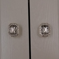 Nouvelles poignées de meuble fantaisie en alliage de zinc avec strass en cristal moderne Bongo BGK15009 pour armoire et placard