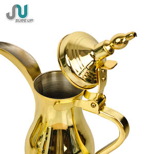 Juego de cafetera árabe de acero inoxidable, tetera Dallah con taza <span class=keywords><strong>Cava</strong></span>, acabado dorado en caja de regalo para regalos corporativos, caja de regalo personalizada - Product Image 3