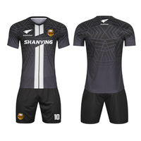 Maillot de football personnalisé bleu et blanc, noir et orange à manches courtes, nouveau modèle de maillot de sport version joueur de football rétro