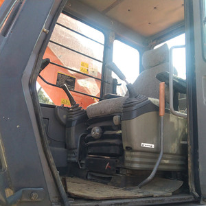 Excavatrice sur pneus d'occasion HYUNDAI ZX450h 210-7 210-9 225lc 305lc 220lc-7 ex220 avec moteur et boîte de vitesses, bon état - Product Image 4