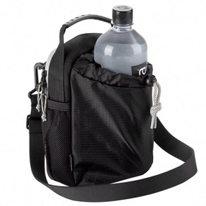 Bolsa de agua con logotipo personalizado de muestra gratuita, bandolera con correas ajustables para el hombro, bolsa impermeable para gimnasio y senderismo, bolsa para botella de agua - Product Image 1