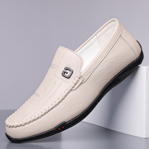 รองเท้าโลฟเฟอร์หนังลำลองสำหรับผู้ชาย ระบายอากาศได้ดี พื้นยางแบบสวม ส้นเตี้ย เหมาะสำหรับขับรถ ธุรกิจ และสวมใส่สบายๆ - Product Image 1