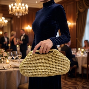 Borsa Clutch di Lusso Personalizzata in Pelle Metallizzata Intrecciata |   Borsa all'Uncinetto Fatta a Mano per Donne |   Borsa da Sera Premium con Etichetta Privata OEM - Product Image 1