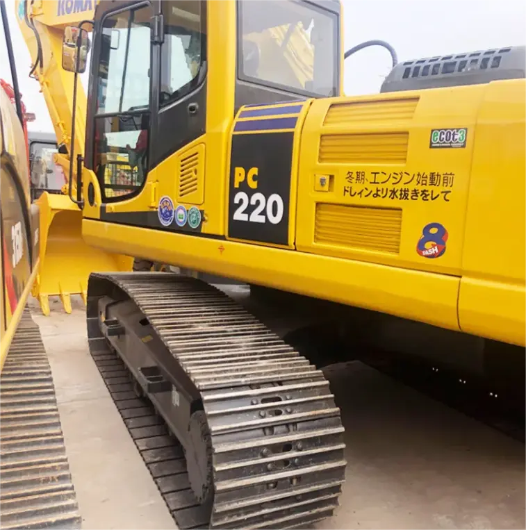 Escavatore Komatsu di seconda mano 220-8 20 ton usato terne per la vendita