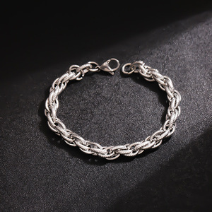 <span class=keywords><strong>Pulsera</strong></span> <span class=keywords><strong>de</strong></span> Eslabones Cubanos <span class=keywords><strong>de</strong></span> Acero Inoxidable al por Mayor <span class=keywords><strong>para</strong></span> <span class=keywords><strong>Hombre</strong></span>, Joyería Corporal <span class=keywords><strong>de</strong></span> Lujo Minimalista Punk <span class=keywords><strong>de</strong></span> Acero <span class=keywords><strong>de</strong></span> Titanio - Product Image 3