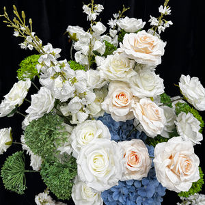 Beloven Rozen En Hortensia Kunstbloemenbal Blauwe En Witte Centerpieces Bloemenbal Voor Thuis-En Huwelijksdecoratie - Product Image 3