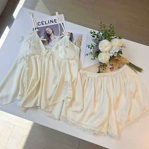 Conjunto de Pijama de Satén para Mujer, Camiseta y Pantalones Cortos, Decoración de Lazo 3D, Ribete de Encaje, Tirantes Ajustables, Ropa de Dormir Sexy y Linda para Verano - Product Image 4