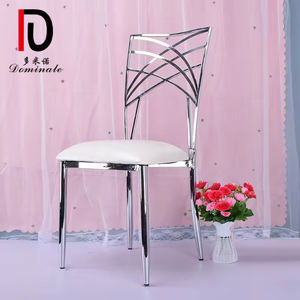 Chaise de mariage en fer ovale à dossier ouvert en métal doré à motifs confortable design moderne - Product Image 2