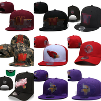 Casquette unisexe style streetwear à visière plate réglable en PVC avec broderie de lettres. Contactez-nous pour obtenir le catalogue complet et plus de modèles