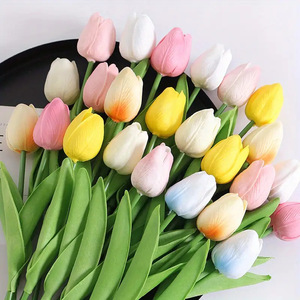 Tulipanes Artificiales de PU de Alta Calidad, Decoración Suave para el Hogar, Atmósfera Elegante, Accesorio de Fotografía, Ramo Elegante en China - Product Image 3