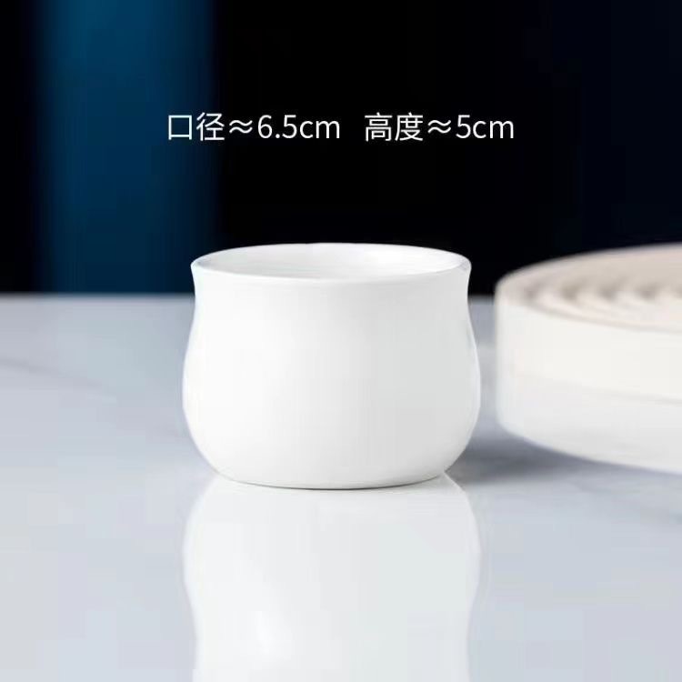 Petite tasse de ventre