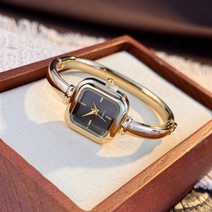 Elegante Orologio da Polso da Donna con Bracciale, Quadrante Quadrato Raffinato, Movimento al Quarzo, Stile <span class=keywords><strong>Vintage</strong></span>, Cinturino a Bracciale (WA435) - Product Image 6