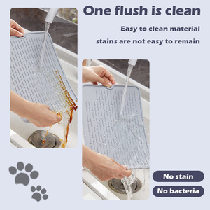 Neues Design Moderne Bedruckte Saugfähige Multifunktionale Wasserdichte Haustier-Leckmatte für Hunde Silikon Fütterungs- & Ruheunterlage - Product Image 3
