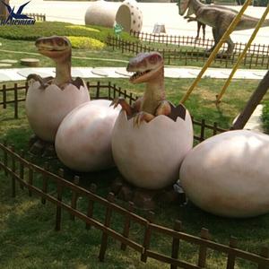 ديكورات حديقة الديناصورات للأطفال التقاط صور متحركة حجم الحياة من الفقس في بيضة من الألياف الزجاجية - Product Image 2