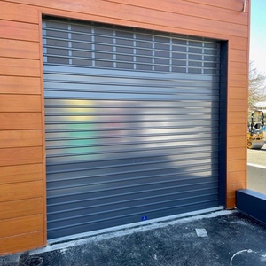 Volet roulant <span class=keywords><strong>de</strong></span> <span class=keywords><strong>garage</strong></span> à enrouleur Serrure <span class=keywords><strong>de</strong></span> <span class=keywords><strong>porte</strong></span> <span class=keywords><strong>de</strong></span> <span class=keywords><strong>garage</strong></span> Sécurité manuelle Volet en aluminium <span class=keywords><strong>Porte</strong></span> roulante - Product Image 4