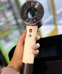 สินค้าขายดี ไดร์เป่าผมซาลอน Supersonic HD 16 พร้อมอุปกรณ์จัดแต่งทรงผม และกระเป๋าหนังสำหรับไดร์เป่าผม - Product Image 4