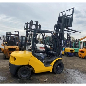 Chariot élévateur Komatsu d'occasion de haute qualité, 30 tonnes, FD320, chariot élévateur d'occasion pas cher - Product Image 1