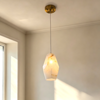 Luminaire suspendu cylindrique élégant en résine 110-220V, avec plaque de plafond en fer doré durable, pour la décoration intérieure
