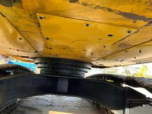 Equipo de maquinaria multifuncional de la marca Komatsu 90% nuevo modelo PC400 Motor de bomba de peso operativo de 1 tonelada incluido - Product Image 4