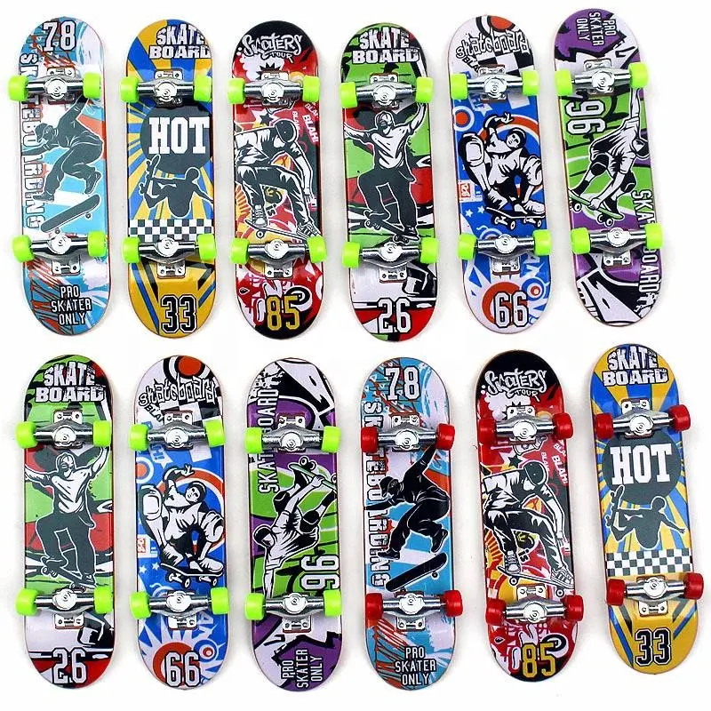 2023 New Fidget Toys Games Fingerboard Skateboard Plastic Mini Finger Boards Skate Finger Skateboard for Kid Toy Popular Set