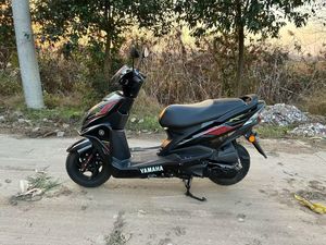 Skuter Gas Qige <span class=keywords><strong>100cc</strong></span> Sepeda <span class=keywords><strong>Motor</strong></span> Jalanan dengan Mesin Tahan Lama Kecepatan Maksimum >80km/jam untuk Perjalanan Kota - Product Image 6