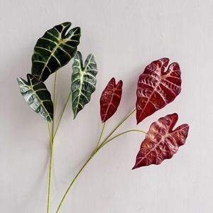Fleur artificielle en PVC souple effet naturel, feuilles de paon noires, pour arrangement floral de chemin de cérémonie de mariage et mur végétal - Product Image 1