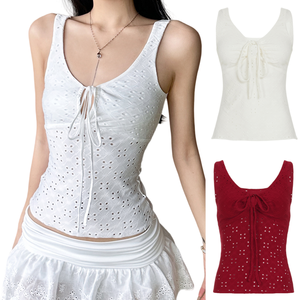 Top tipo camisola con cuello en U y bordado de ojales para mujer, top corto ajustado con lazo frontal - Product Image 1