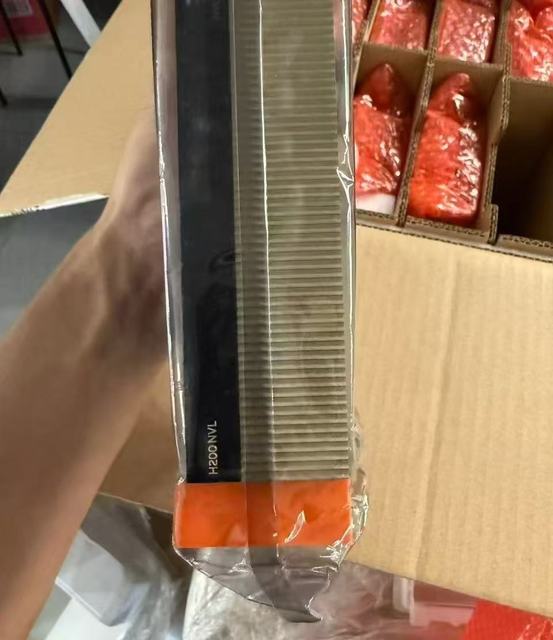New & Original H200NVL PCIe GPU H-200 141GB PCIe GPU Tensor Core Graphics Card for AI Workloads HPC