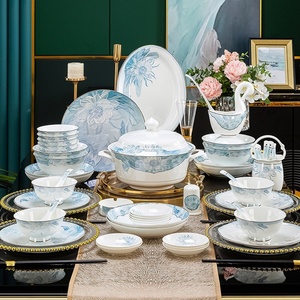 Service complet de bols et assiettes en porcelaine fine (Bone China) à motif végétal, compatible micro-ondes, pour la maison, cadeau d'entreprise Jingdezhen - Product Image 1