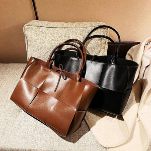 Borsa Tote in PU morbida di grande capacità - Product Image 4