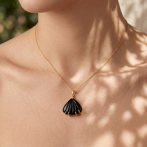 Wholesale Fashion Jewelry Amethyst Quartz Agate Onyx Gemstone Carved Shell Pendant Necklace 18k Gold Plated Brass <b>Chain</b> Necklace - Product Image 2