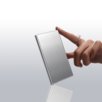 Paquete de batería de tamaño Delgado Magsaferred Banco de energía de carga inalámbrica OEM Ventas al por mayor Bancos de energía rápidos en forma de tarjeta para Iphone