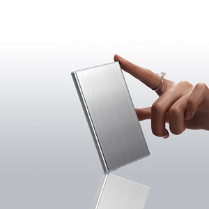 <span class=keywords><strong>Batterie</strong></span> de taille mince Magsaferred Banque d'alimentation de charge sans fil OEM vente en gros forme de carte Banques d'alimentation rapide pour Iphone - Product Image 6