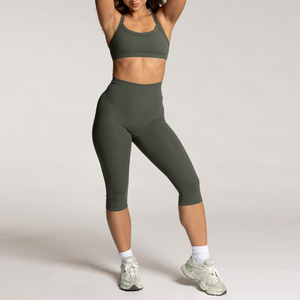 Leggings Capri a Vita Alta da Donna Effetto Nudo Senza Cuciture Frontali, Modellanti a V, con Effetto Push-Up, in Nylon Spandex, per Yoga e Attività Fisica - Product Image 5