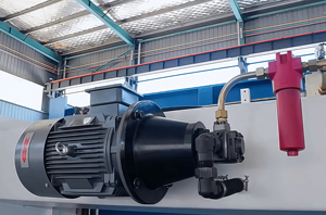 En stock, nouvelle presse plieuse en aluminium entièrement automatique électro-hydraulique avec système CNC haute précision Delem DA66T - Product Image 3