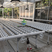 Banc roulant hydroponique à canaux NFT Super Farm en PVC/PE de qualité alimentaire vierge pour systèmes d'agriculture verticale de laitue - Optimisation de l'espace