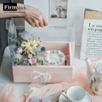 Mom — ensemble de bougies en carton, boîtes blanches avec fermeture de ruban, poignées personnalisées en chocolat, fleur transparente, boîte à cartes cadeau