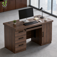 Bureau d'ordinateur moderne en bois robuste pour personnel, poste de travail de bureau très demandé