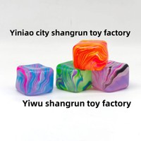 Cubes de glace et formes de cubes d'eau en caoutchouc souple anti-stress pour adultes d'âge moyen et jeunes adultes, lot en vrac