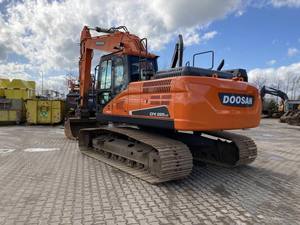 Excavatrice Doosan DX225 d'occasion de 22 tonnes à vendre Excavatrice Doosan d'occasion de bonne qualité et de conception originale - Product Image 2