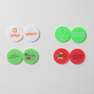 Chất lượng tốt nhất 40mm màu đen Rắn nhỏ tùy chỉnh lễ hội nhựa bia bán thẻ - Product Image 2